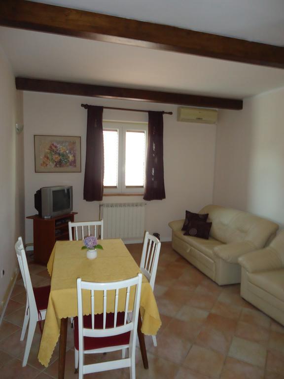Apartments Mirela Novigrad Istria Zimmer foto