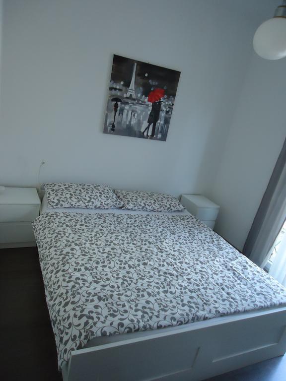 Apartments Mirela Novigrad Istria Exterior foto