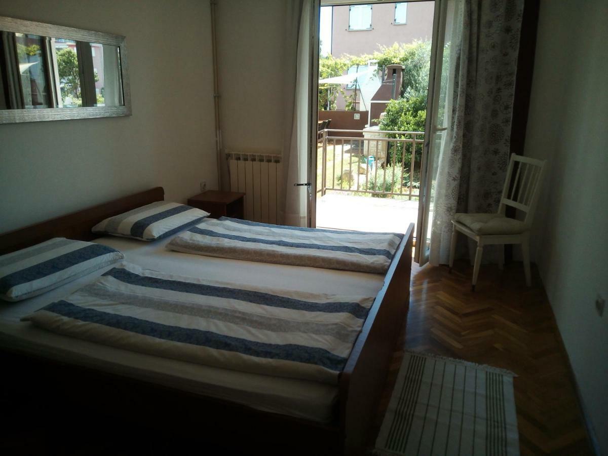 Apartments Mirela Novigrad Istria Exterior foto