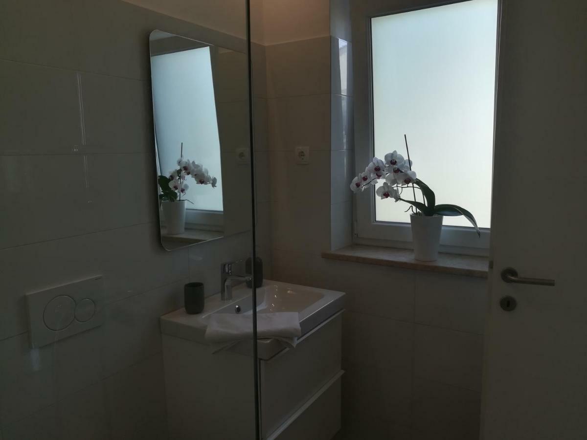 Apartments Mirela Novigrad Istria Exterior foto